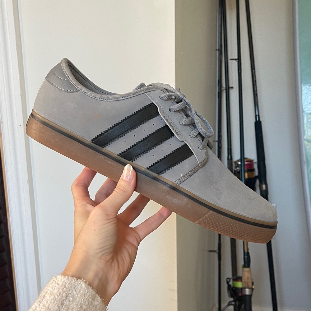 Adidas Men's Gray and Black Casual Sneakers